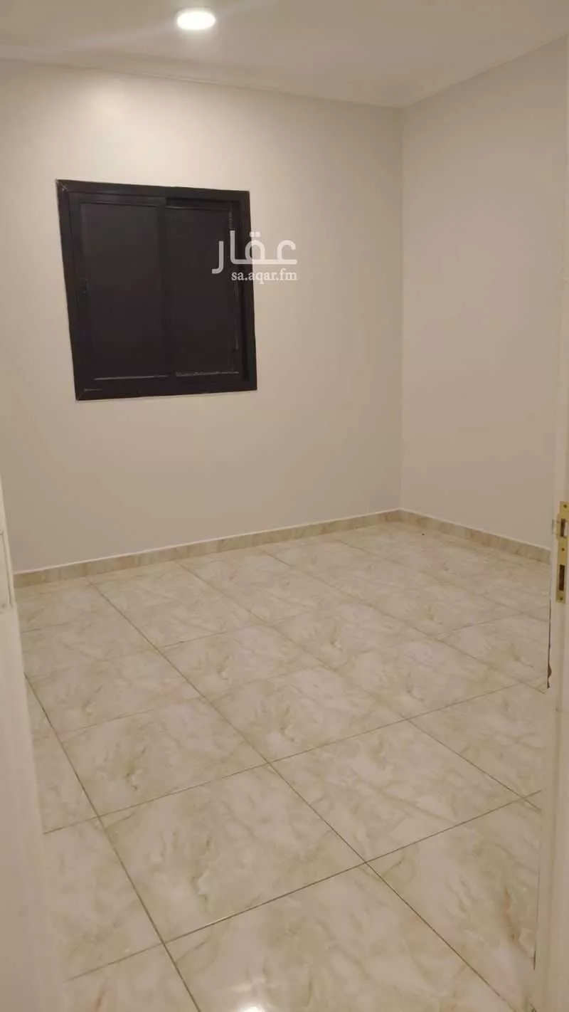 3 bedroom apartment in Al Yarmouk 7