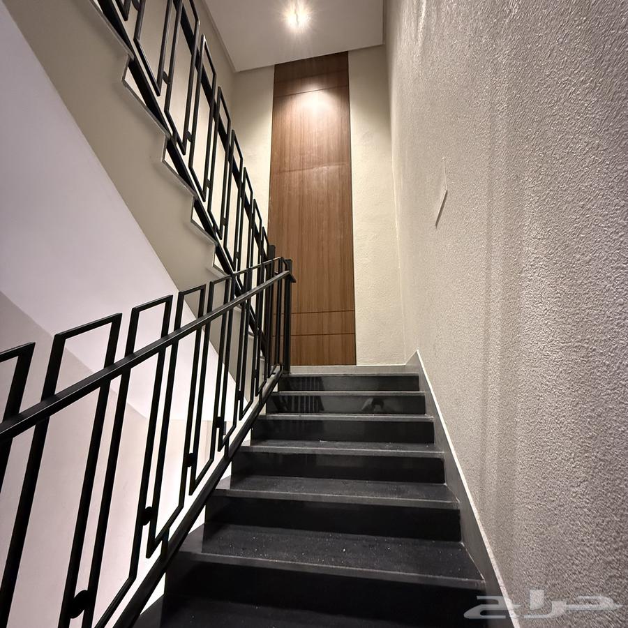 شقة 6 غرف في ولي العهد 2