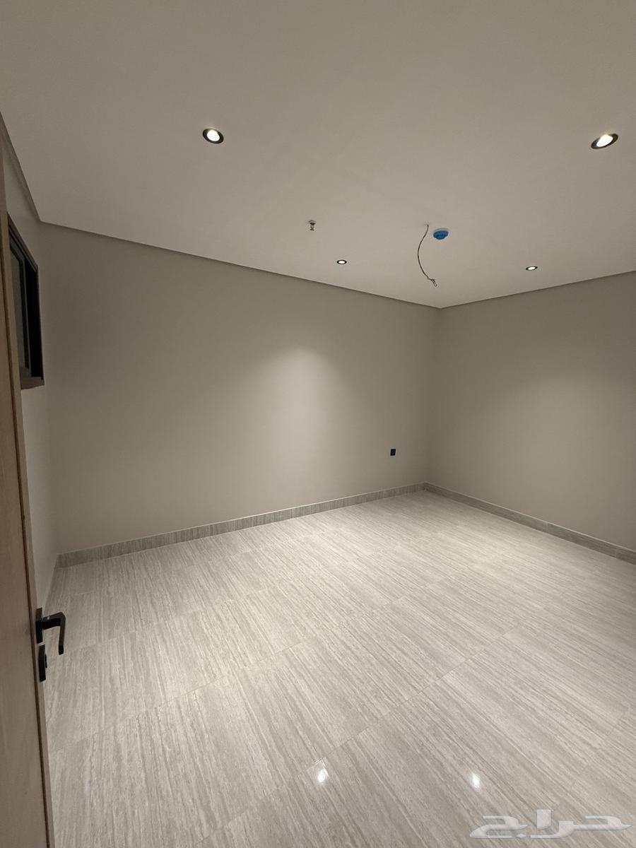 3 bedroom apartment in Al Khour 14