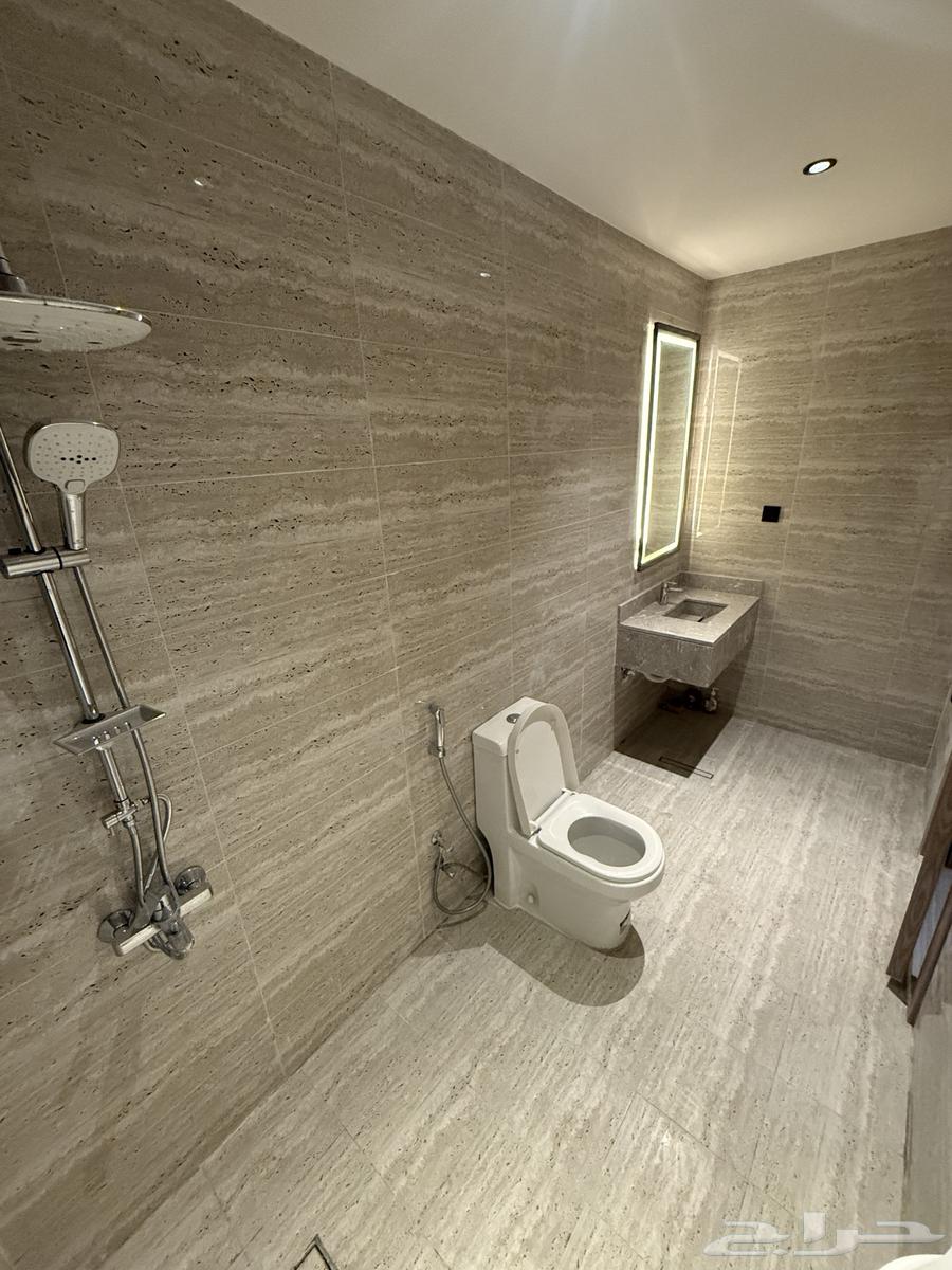 3 bedroom apartment in Al Khour 16
