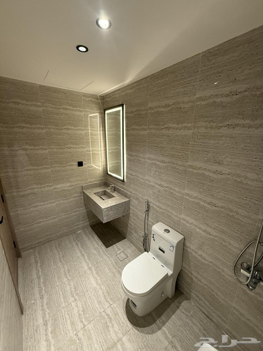 3 bedroom apartment in Al Khour 18