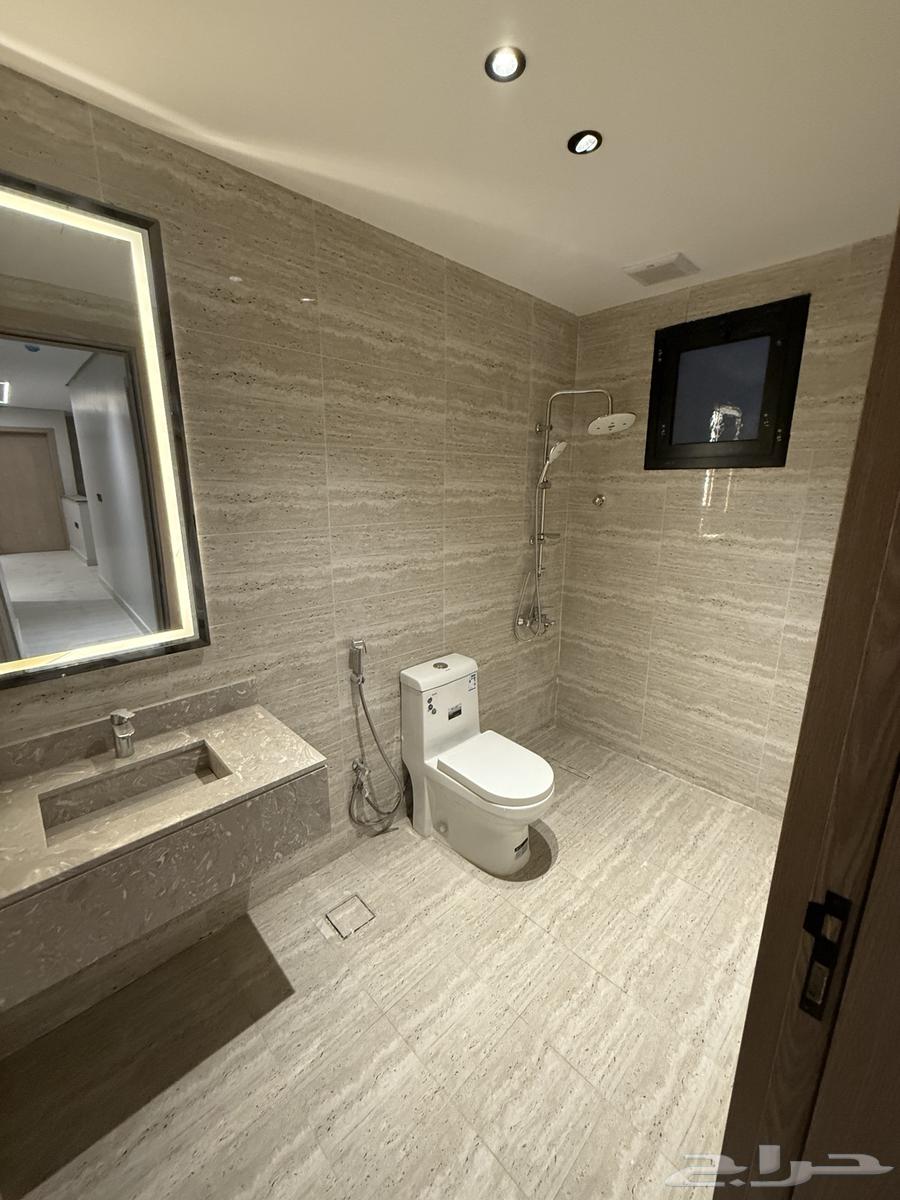 3 bedroom apartment in Al Khour 19