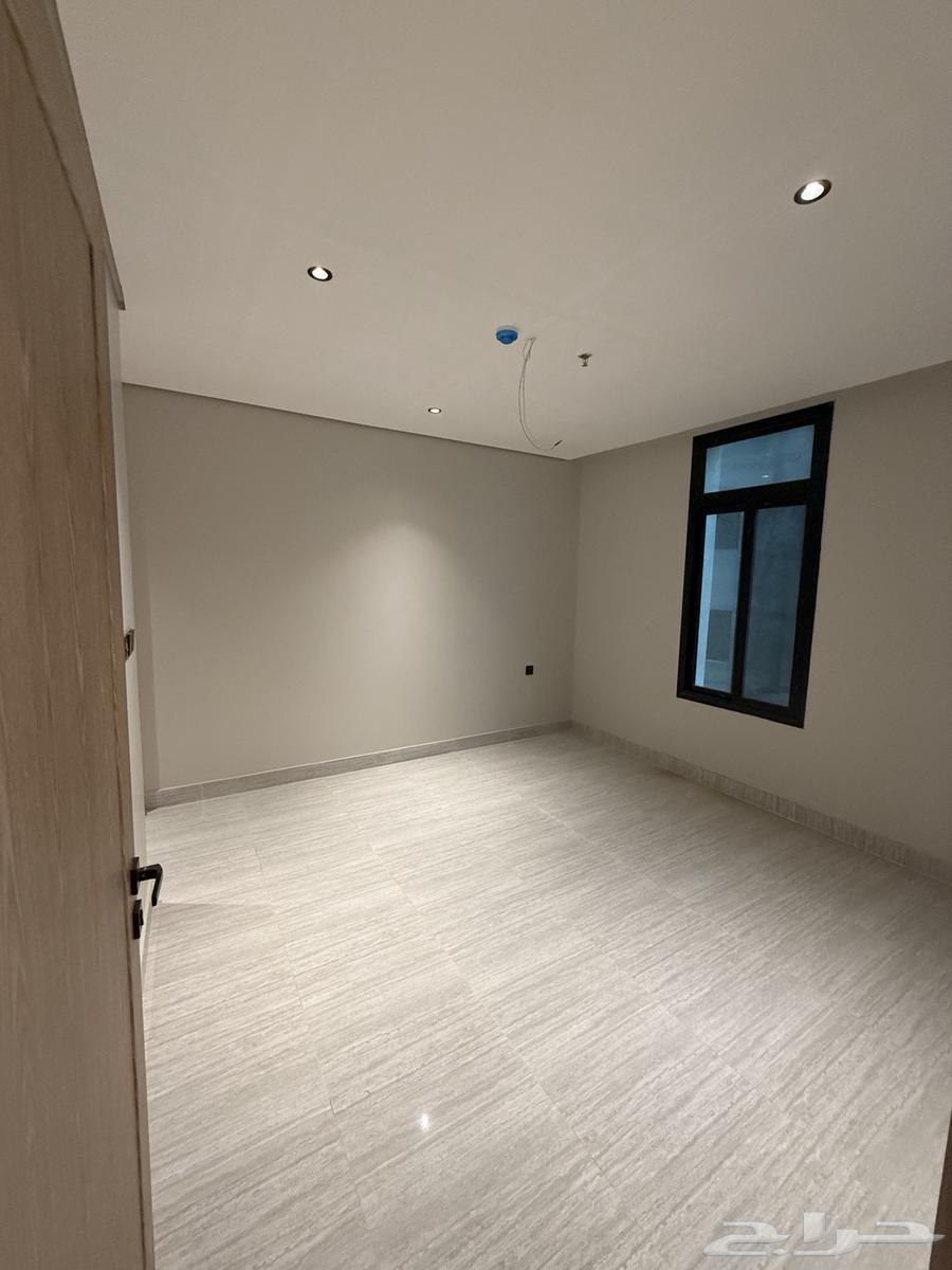 3 bedroom apartment in Al Khour 23