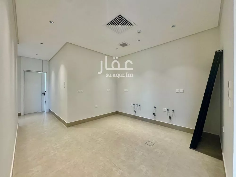 شقة 3 غرف في العارض 1