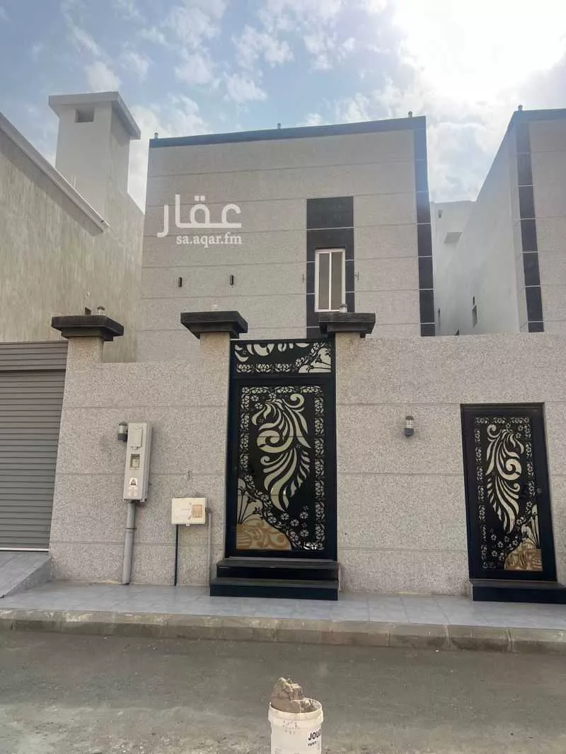 فيلا 7 غرف في الحمدانية 8