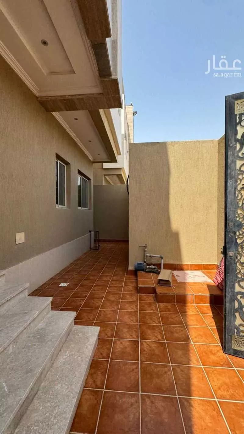 فيلا 9 غرف في الزمرد 3