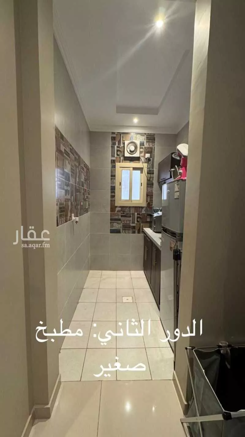 فيلا 9 غرف في الزمرد 10