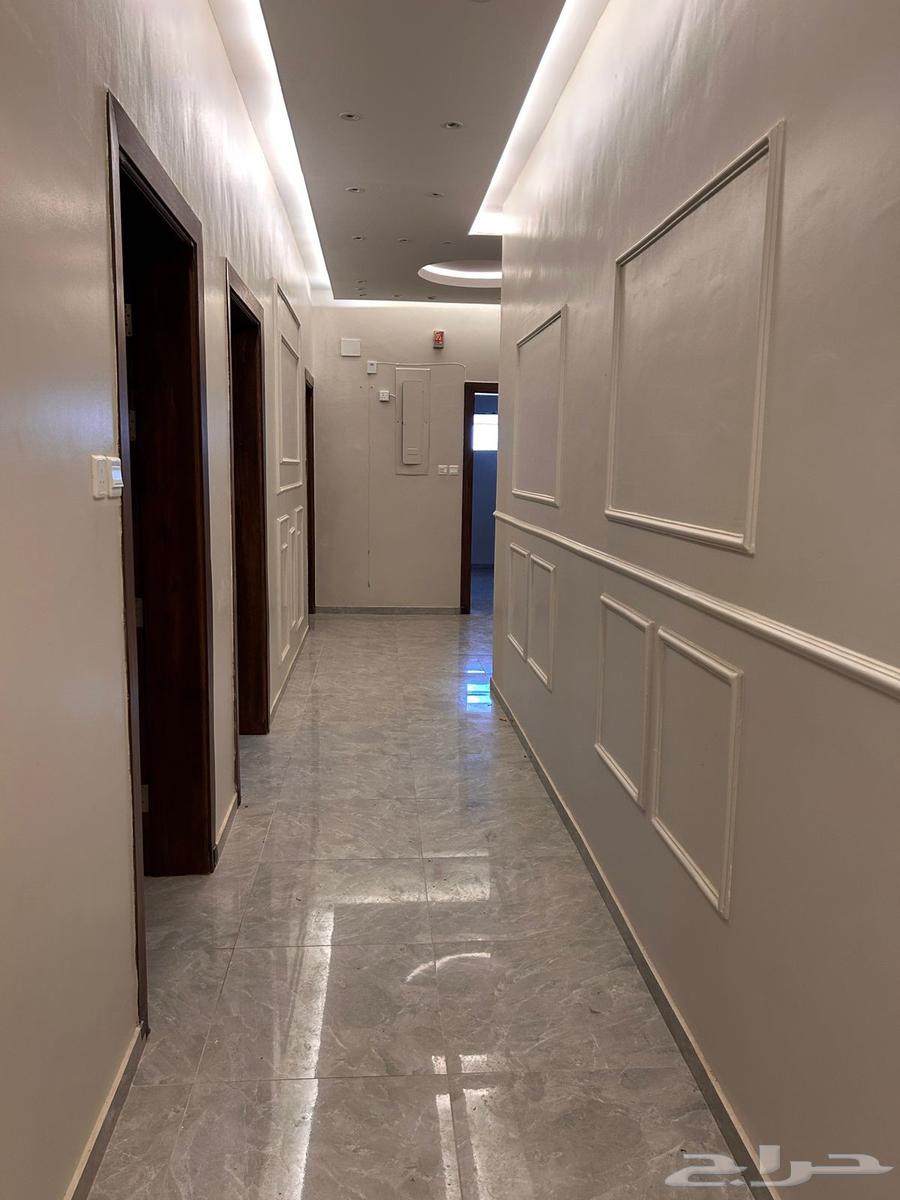 شقة 4 غرف في الدفاع 5