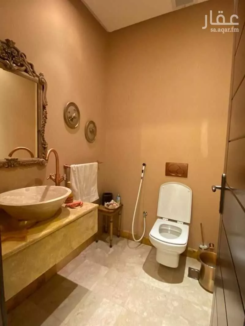 فيلا 7 غرف في الخالدية 1