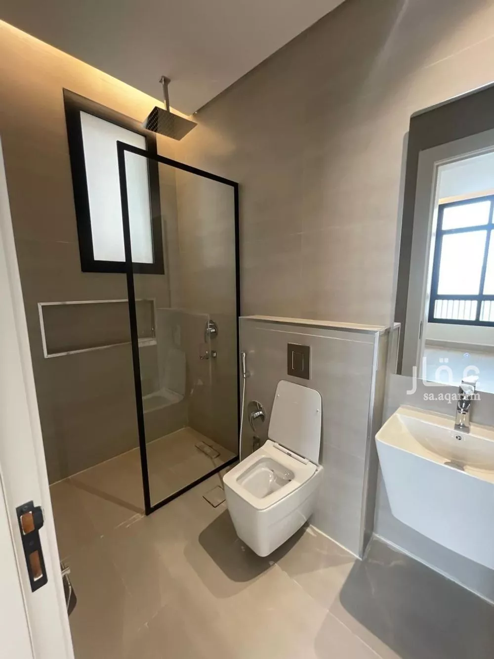 3 bedroom apartment in Al Yasmin 10