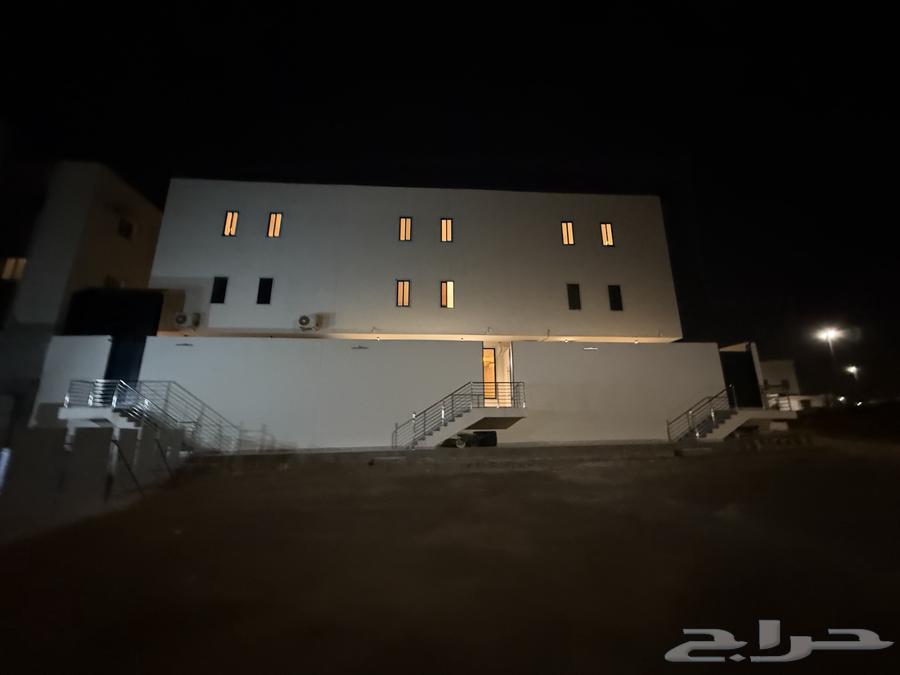 شقة 6 غرف في الملك فهد 2