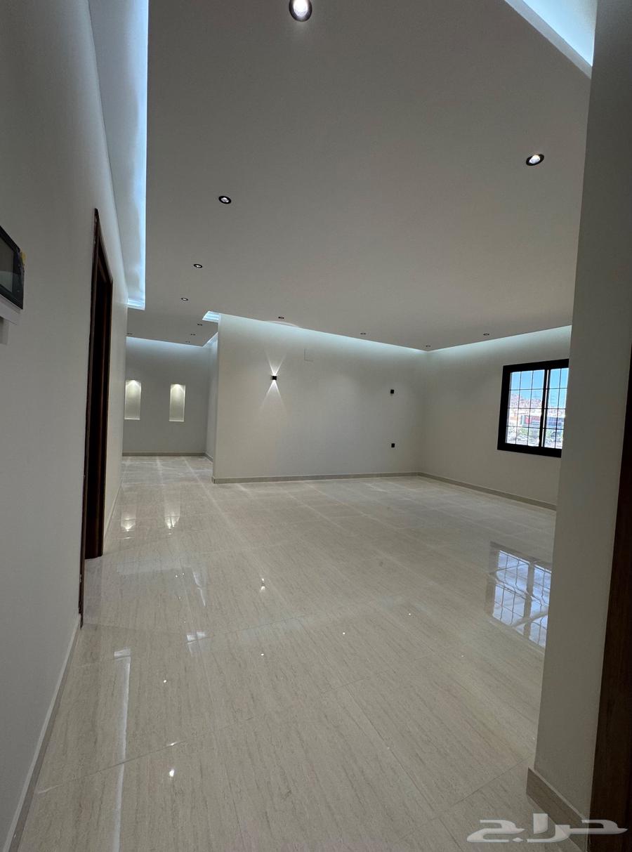 شقة 7 غرف في الرانوناء 4