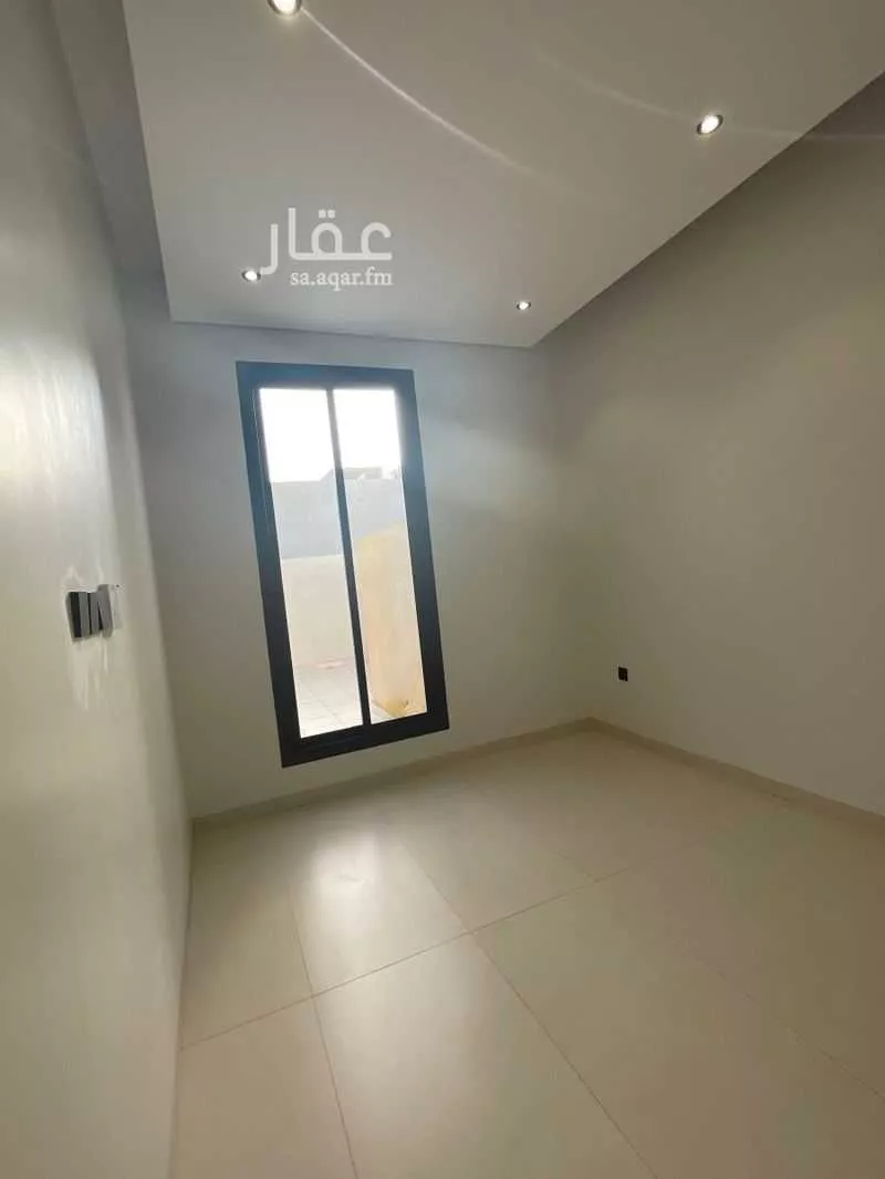 3 bedroom apartment in Al Yarmouk 6