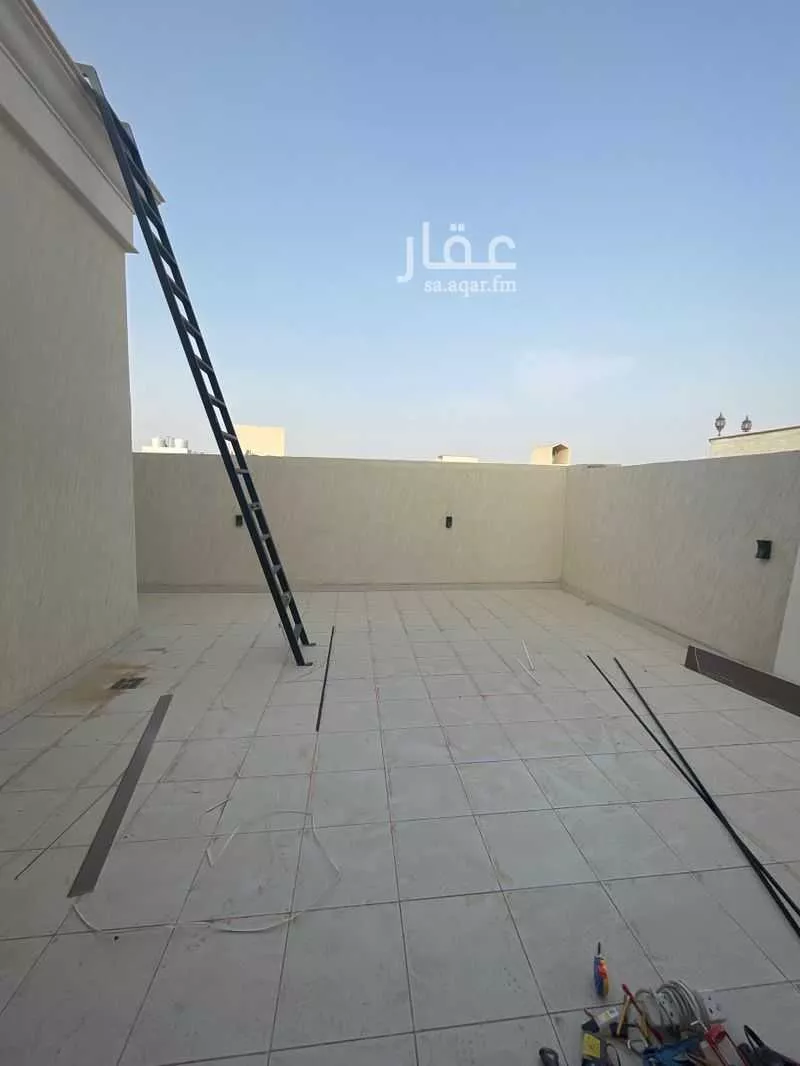 3 bedroom apartment in Al Yarmouk 8