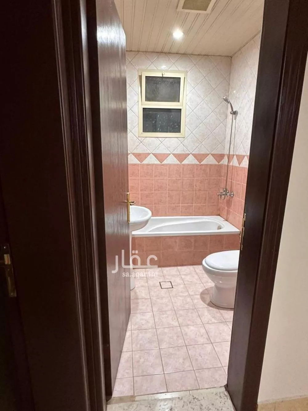 شقة 4 غرف في الياسمين 5