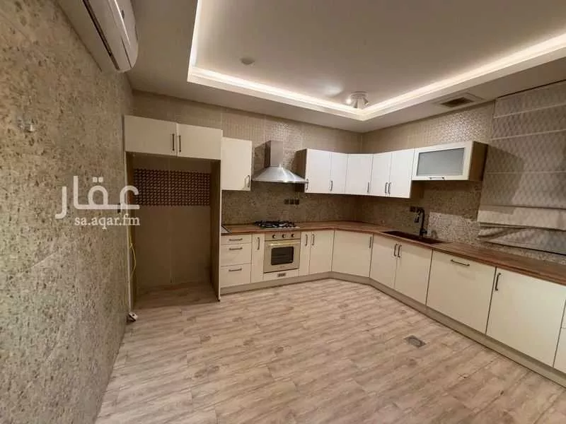 4 bedroom apartment in Hittin 2