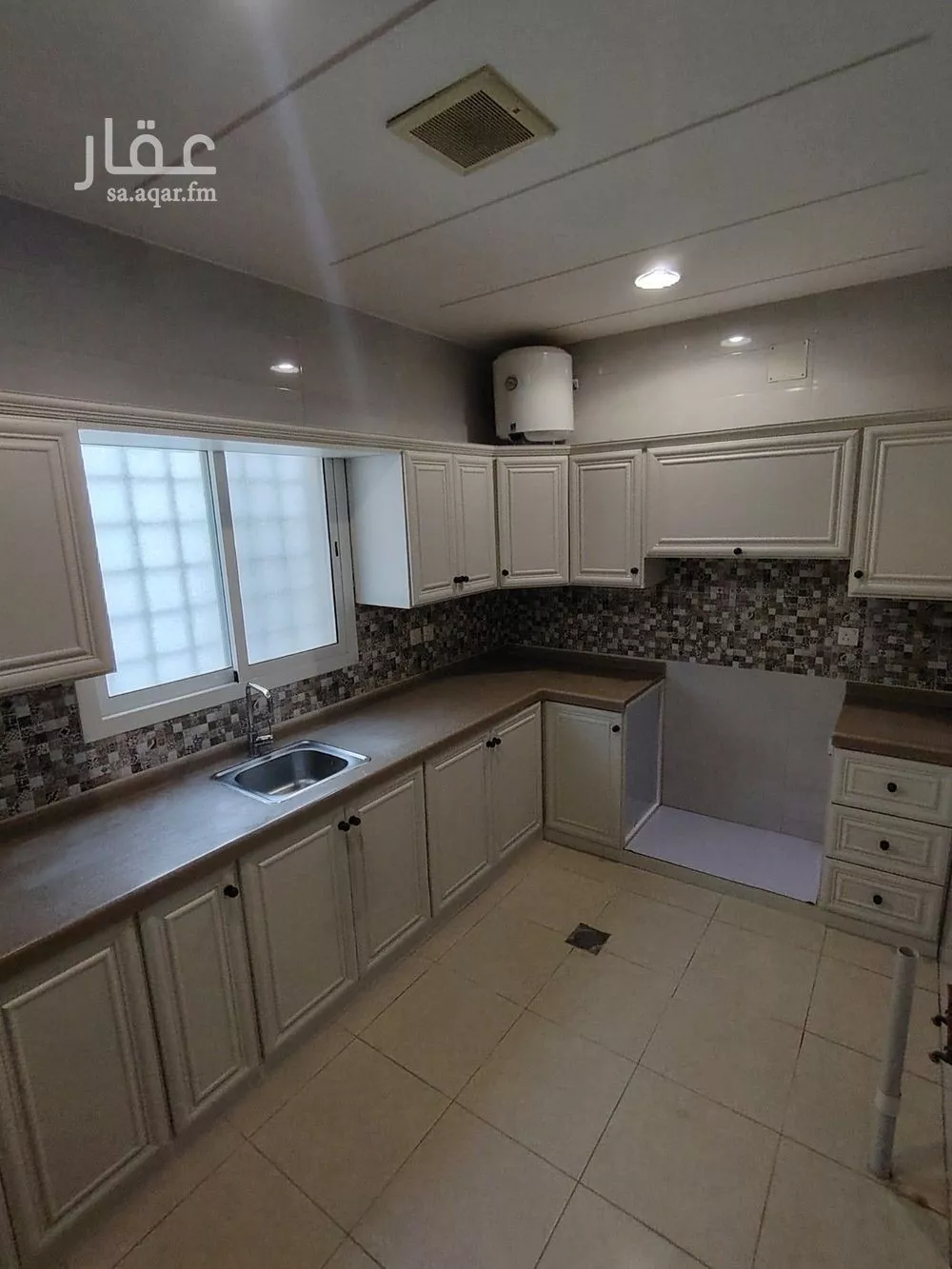 3 bedroom apartment in Al Rabie 2