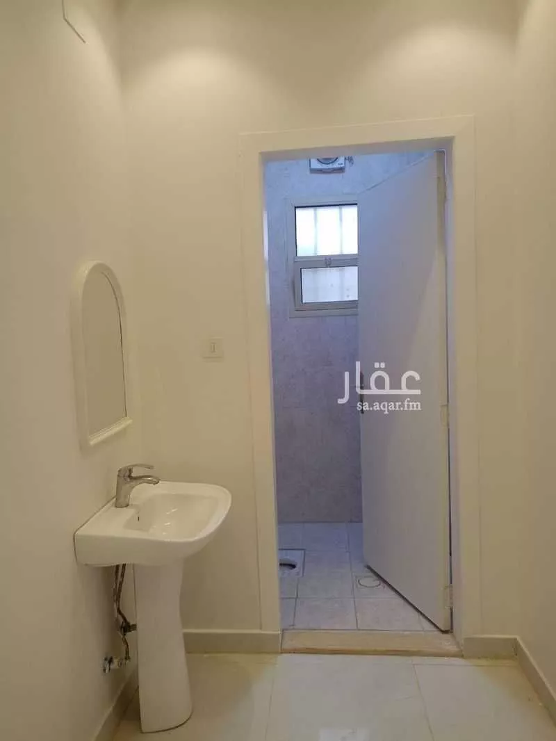 3 bedroom floor in Al Munsiyah 2