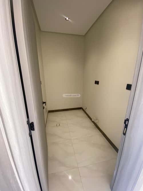 فيلا 8 غرف في القرينية 5