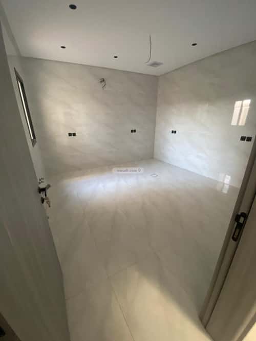 8 bedroom villa in Al Quraniyah 12