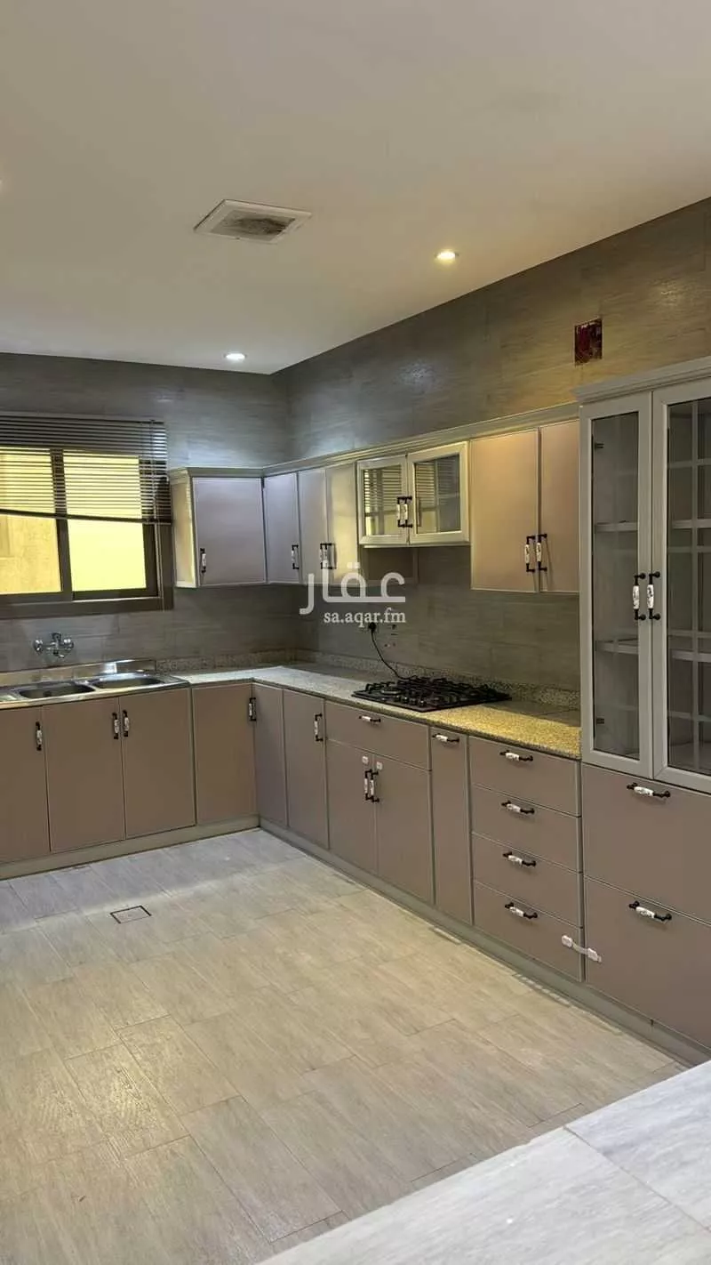 3 bedroom floor in Al Qairawan 1