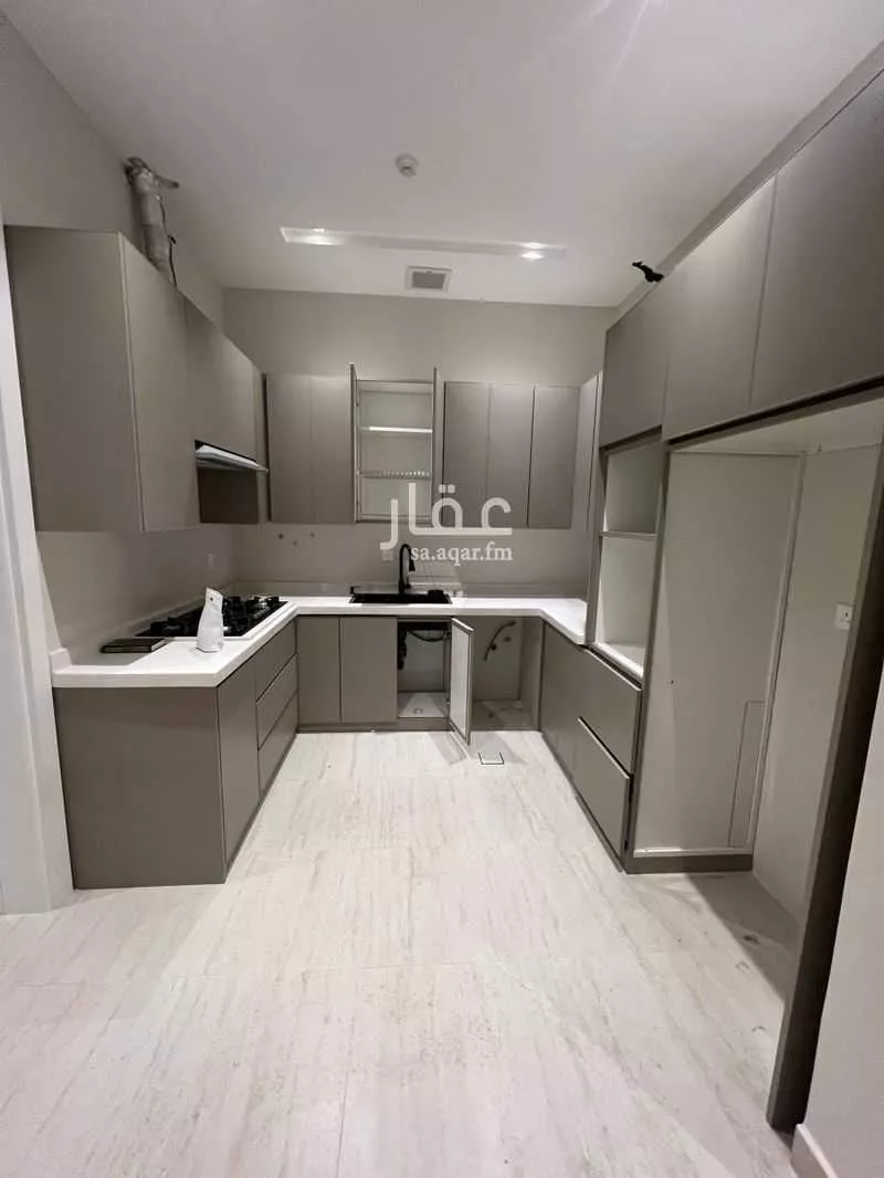 3 bedroom apartment in Al Aridh 4