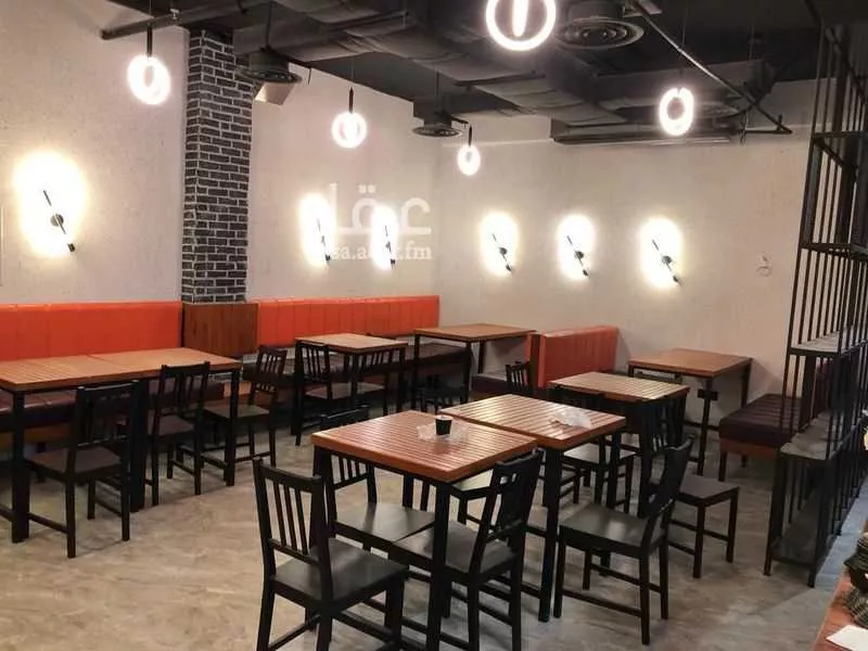 محل 240 م² في مهزور 1