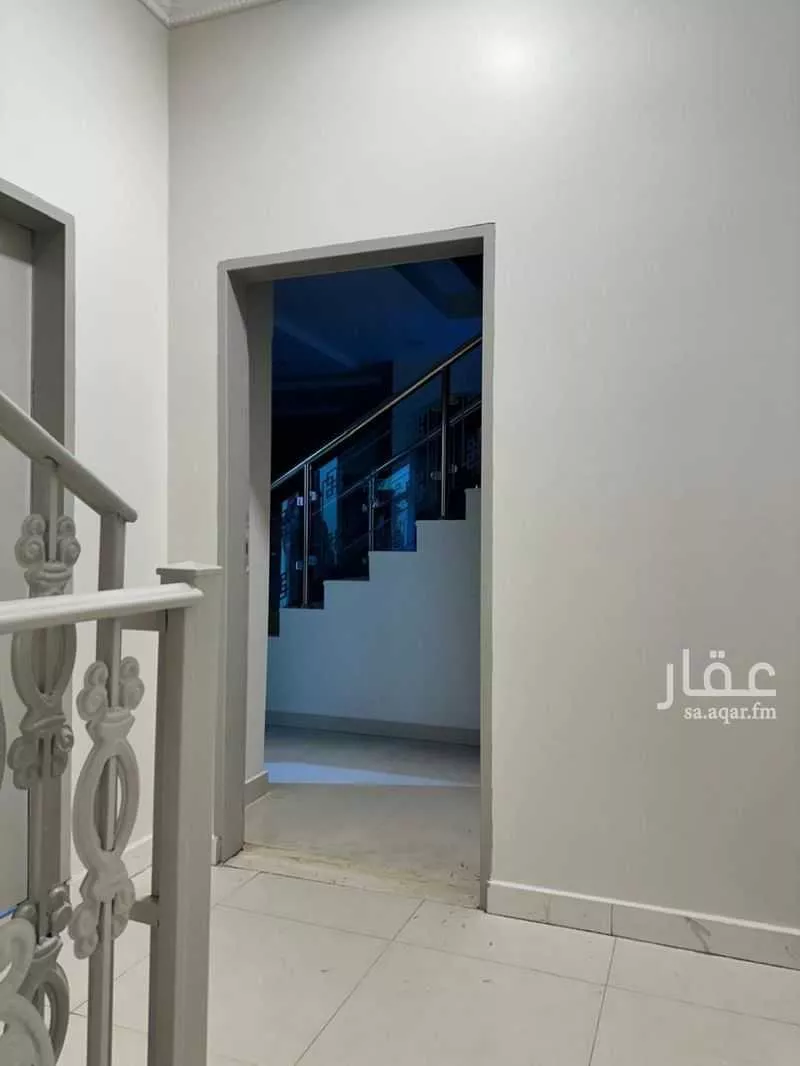 4 bedroom floor in Badr 4