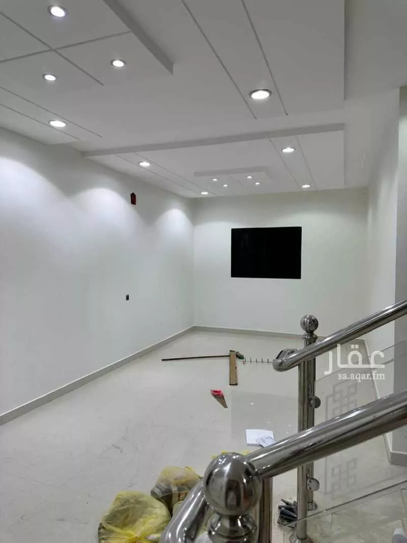 4 bedroom floor in Badr 5