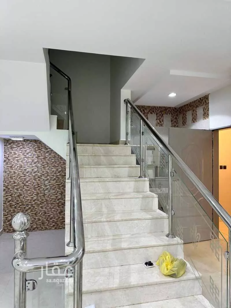 4 bedroom floor in Badr 10