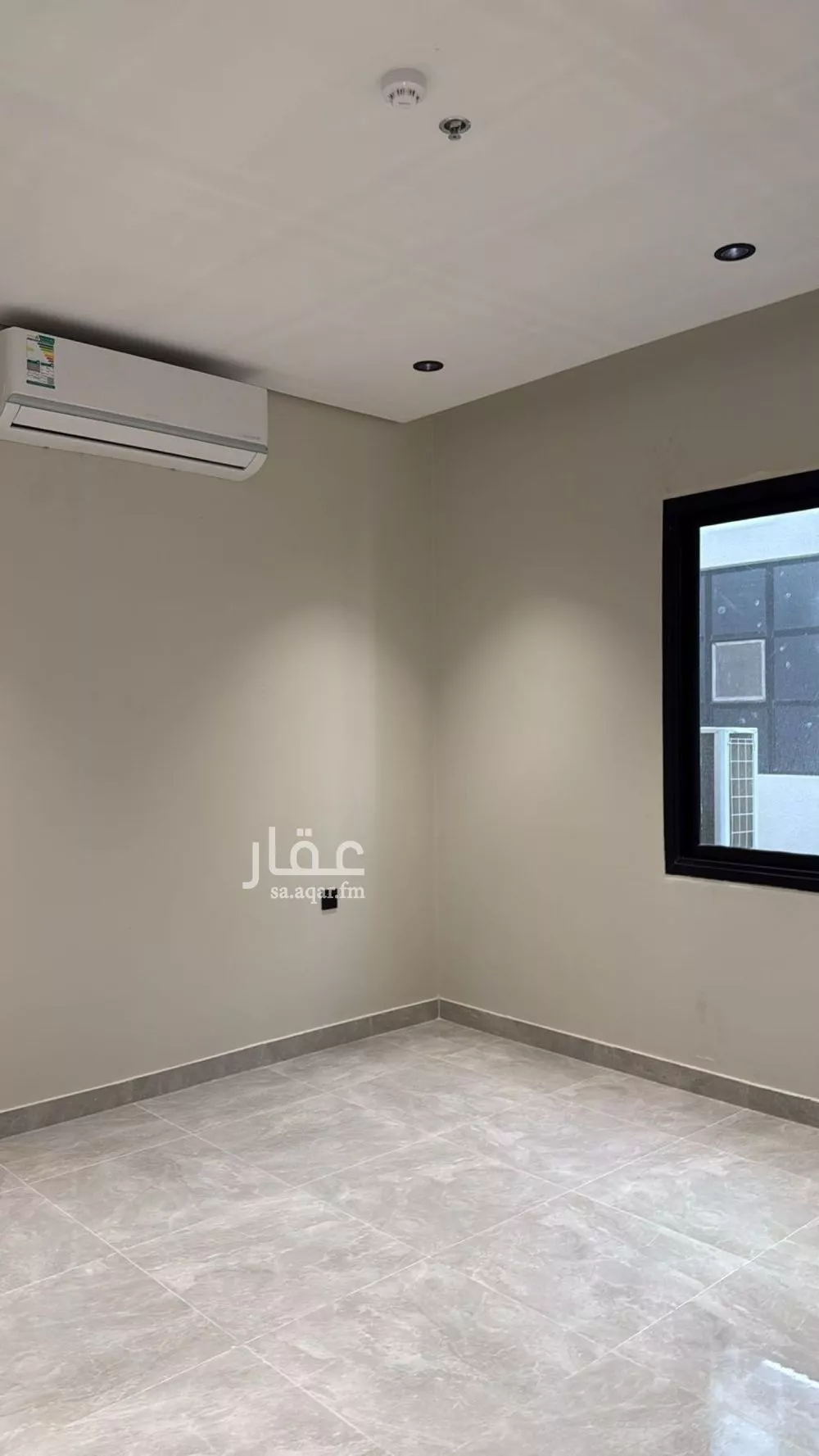 شقة 3 غرف في الحمرا 5