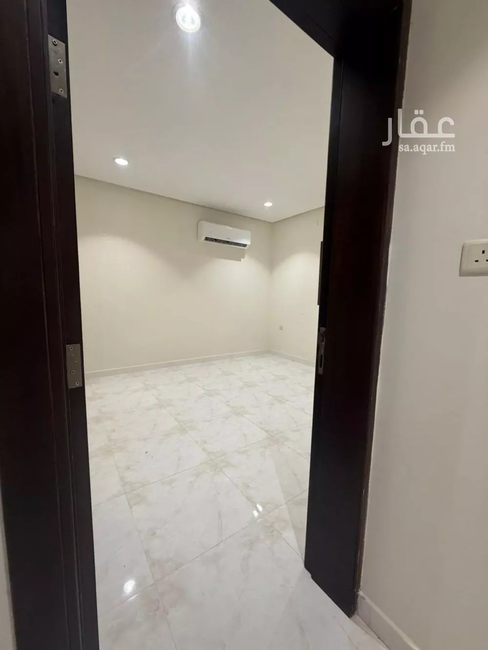 2 bedroom apartment in Al Hamra, Eastern Province 6