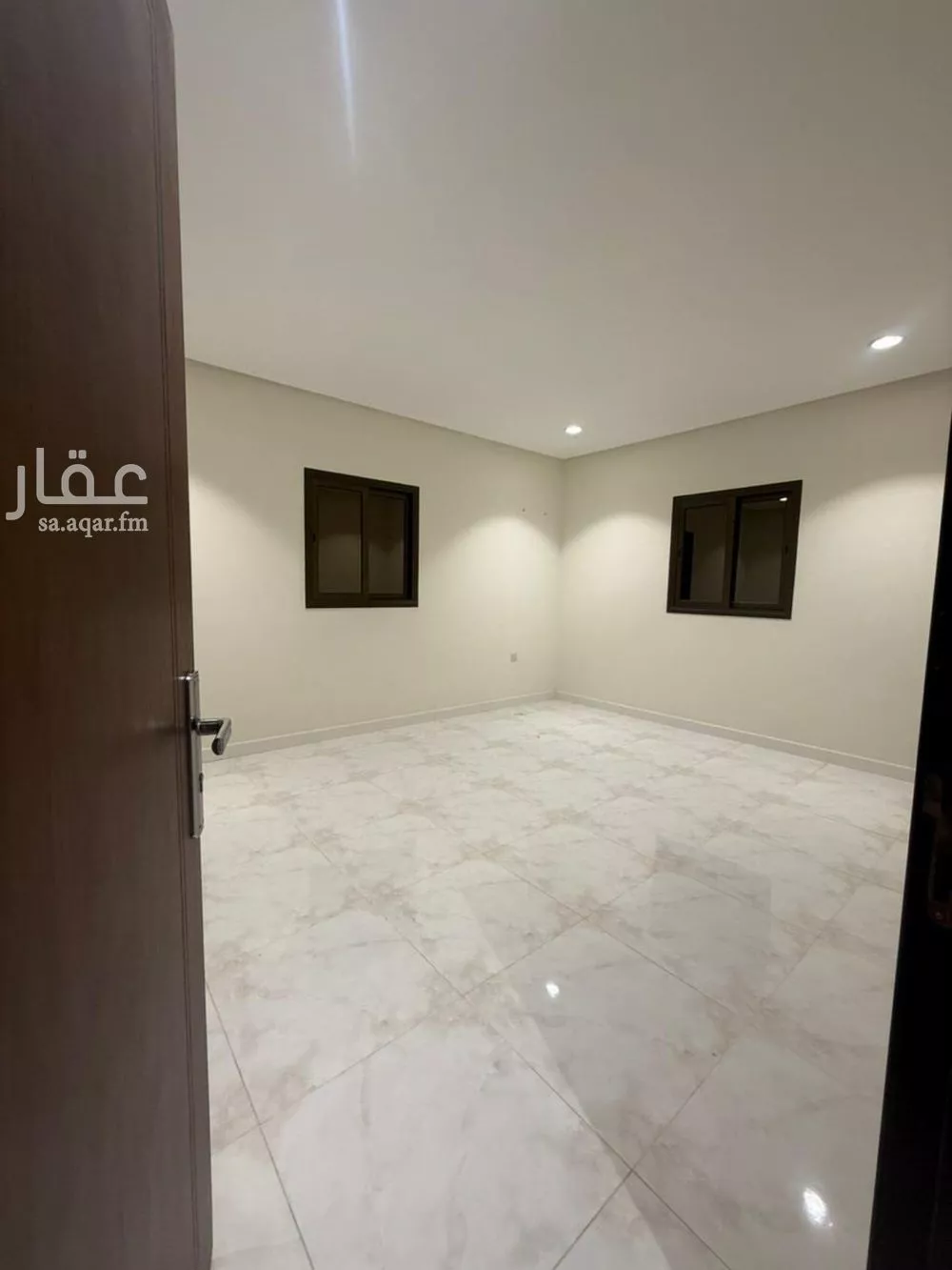 2 bedroom apartment in Al Hamra, Eastern Province 7