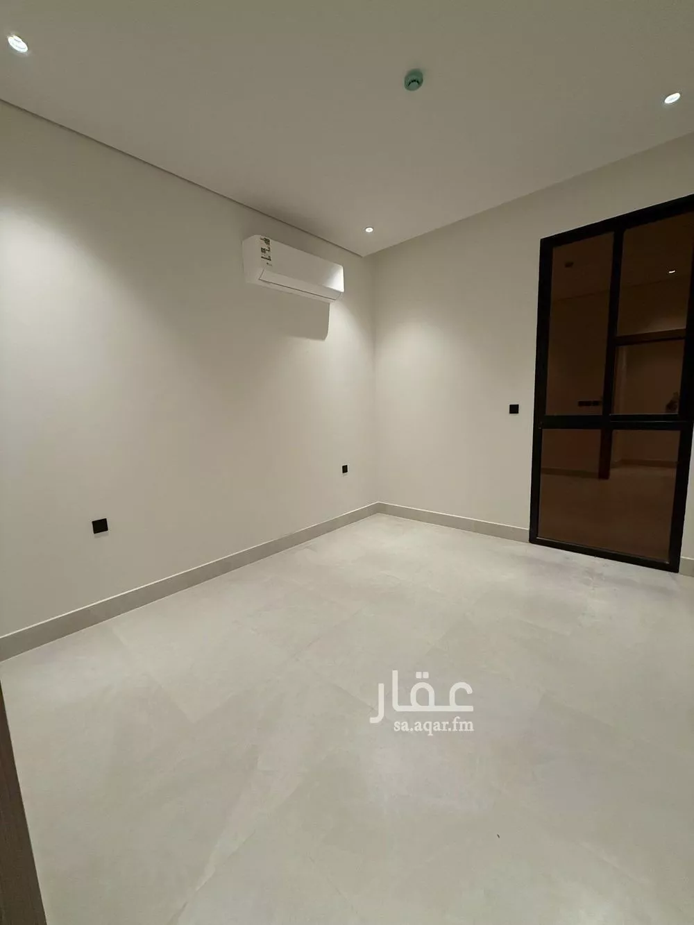 4 bedroom apartment in Al Yarmouk 16