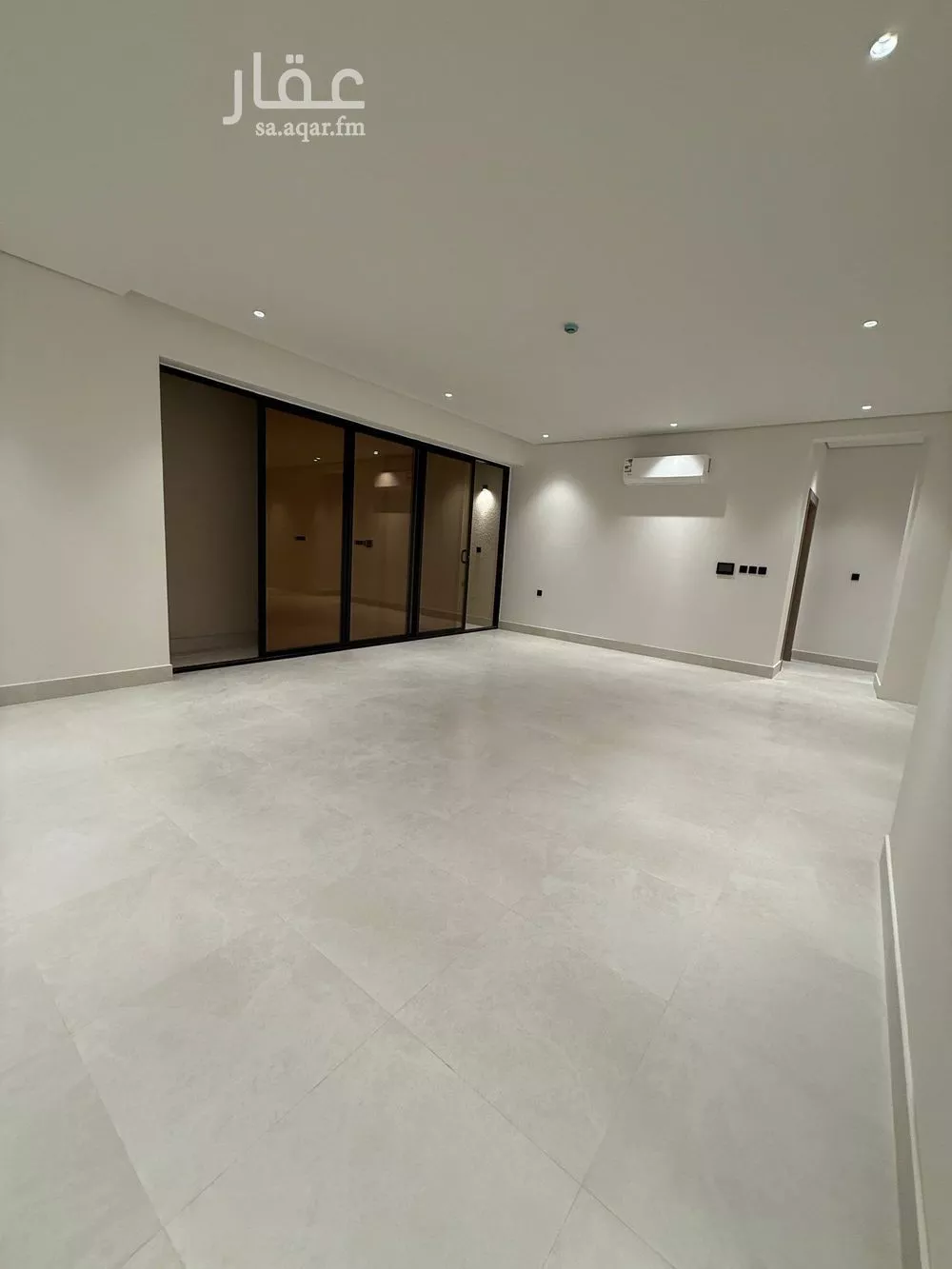 4 bedroom apartment in Al Yarmouk 5