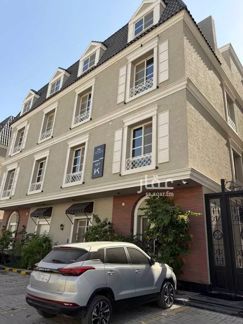 2 bedroom apartment in Al Malqa 12