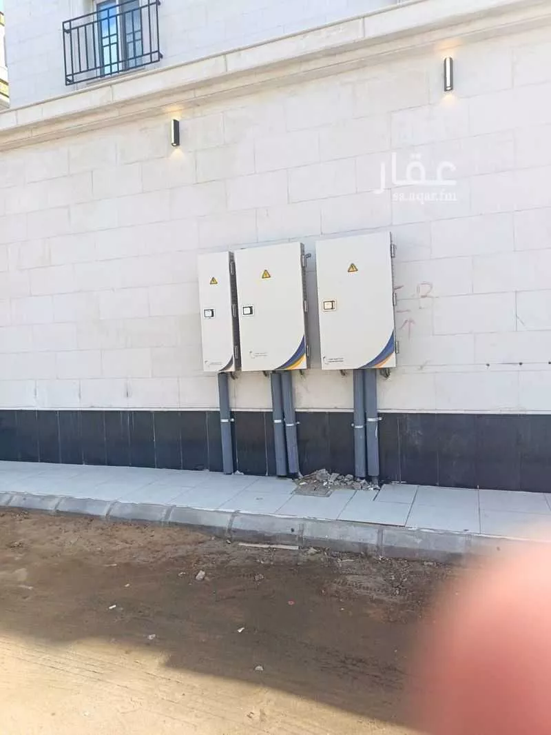 عقار 26 غرف في الفلاح، جدة 14
