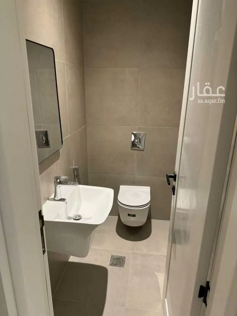 4 bedroom apartment in Al Malqa 25