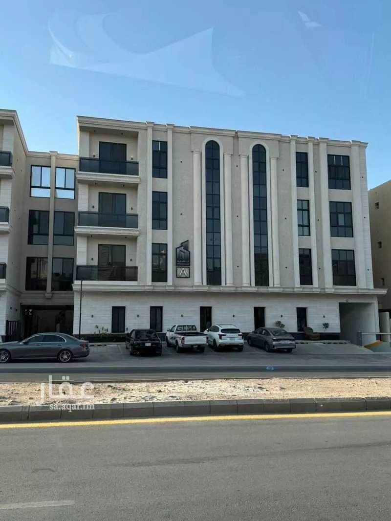 4 bedroom apartment in Al Malqa 28