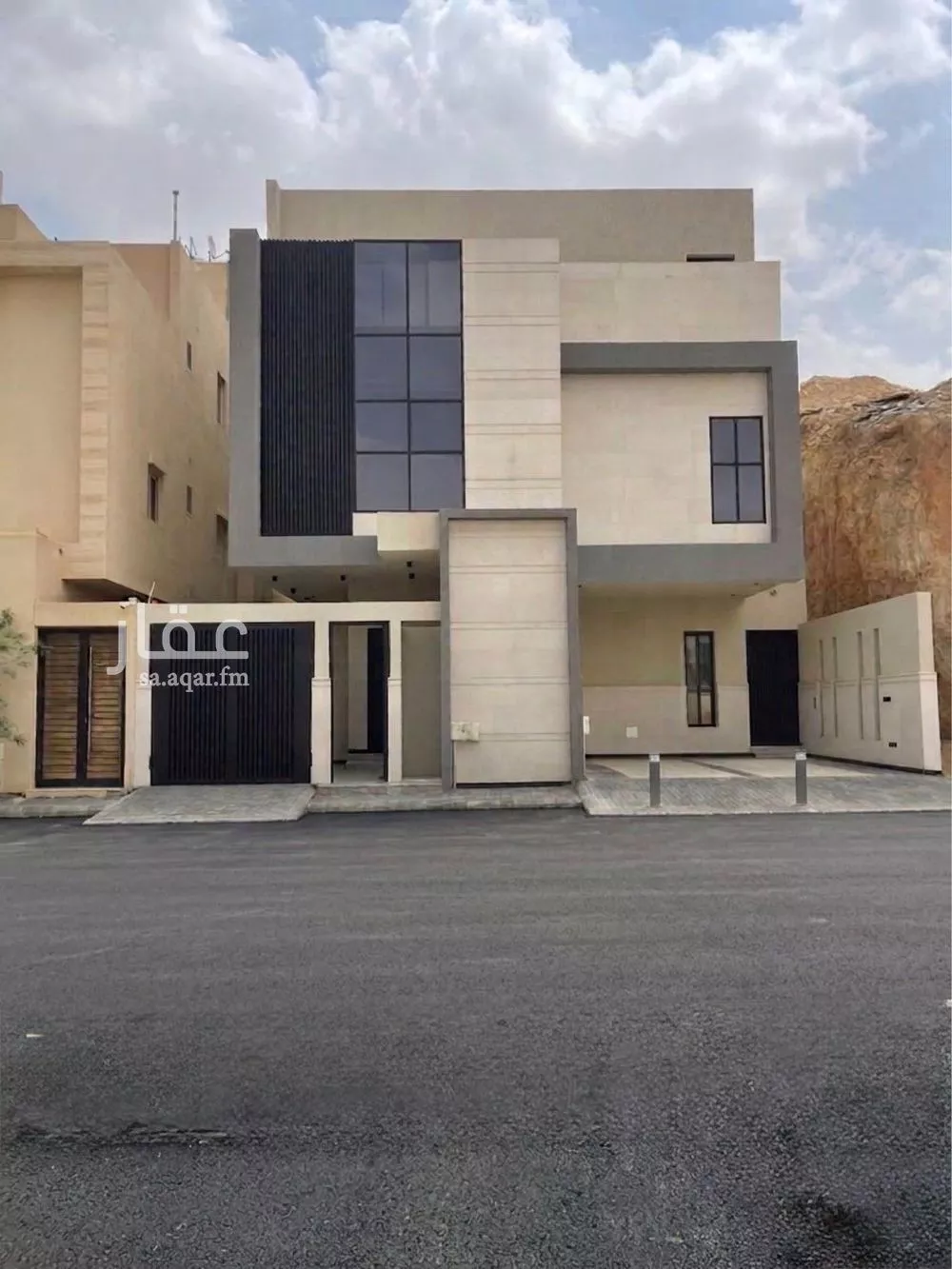 3 bedroom floor in Al Narjis 9