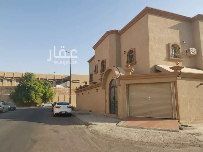 613 sqm building in Al Etisalat 4