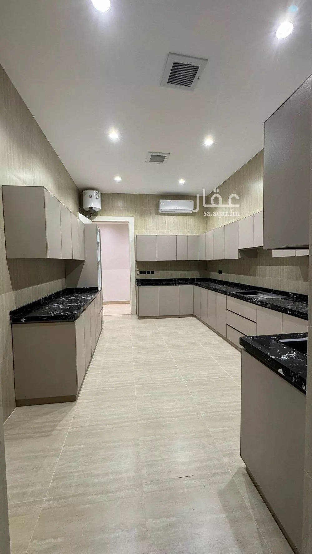 5 bedroom floor in Al Aridh 10