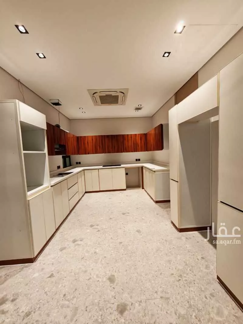 4 bedroom floor in Al Sahafah 3