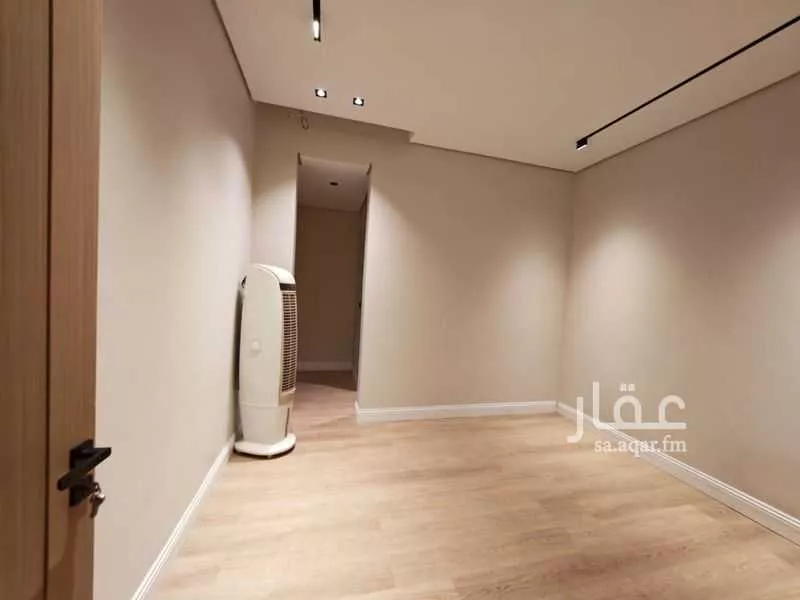 4 bedroom floor in Al Sahafah 7
