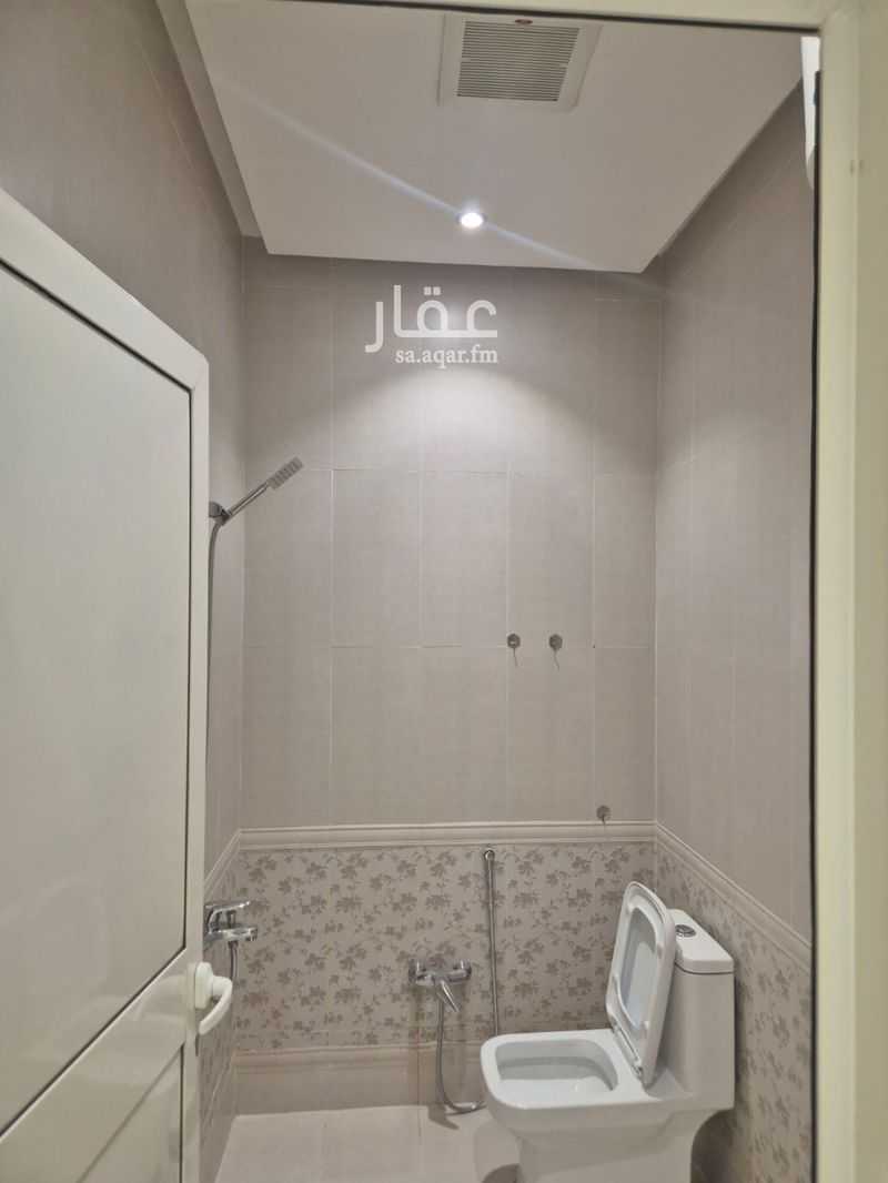 4 bedroom apartment in Okaz, Riyadh 11
