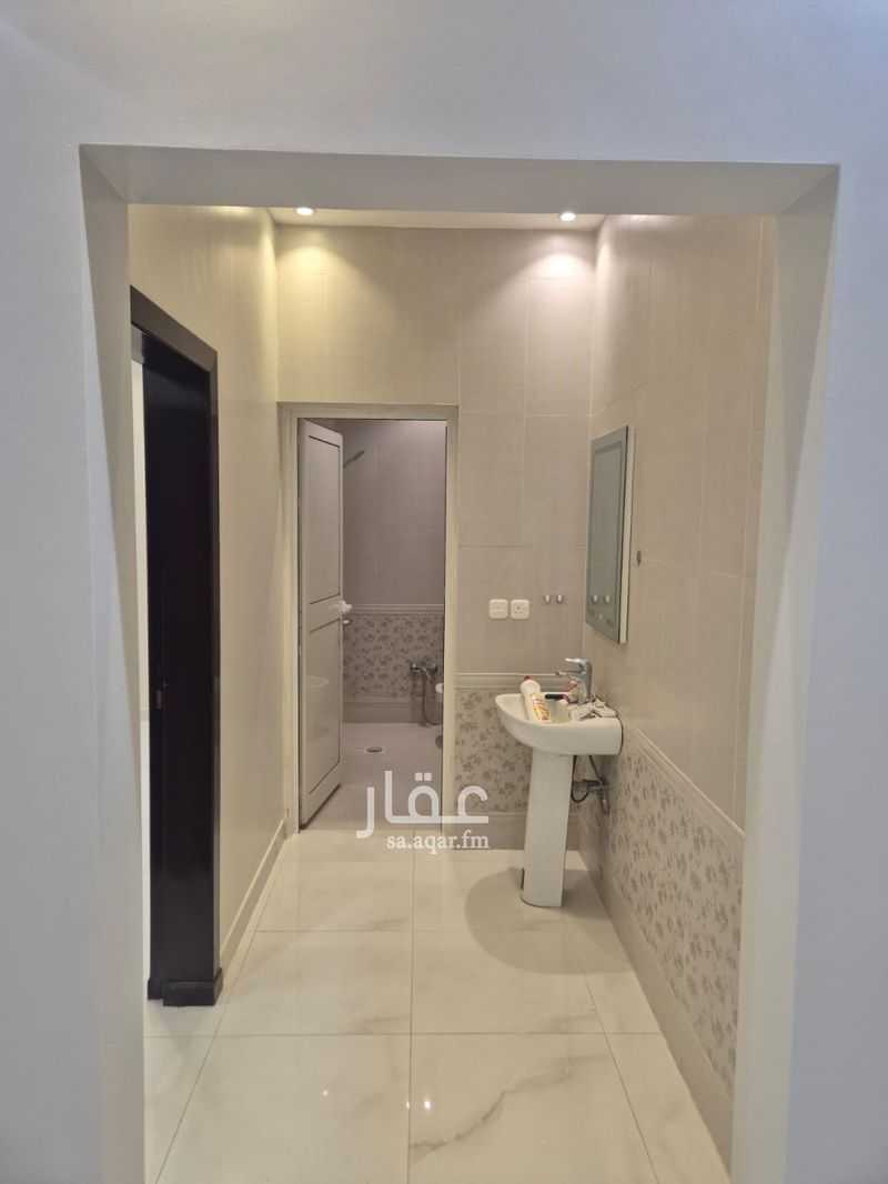 4 bedroom apartment in Okaz, Riyadh 14