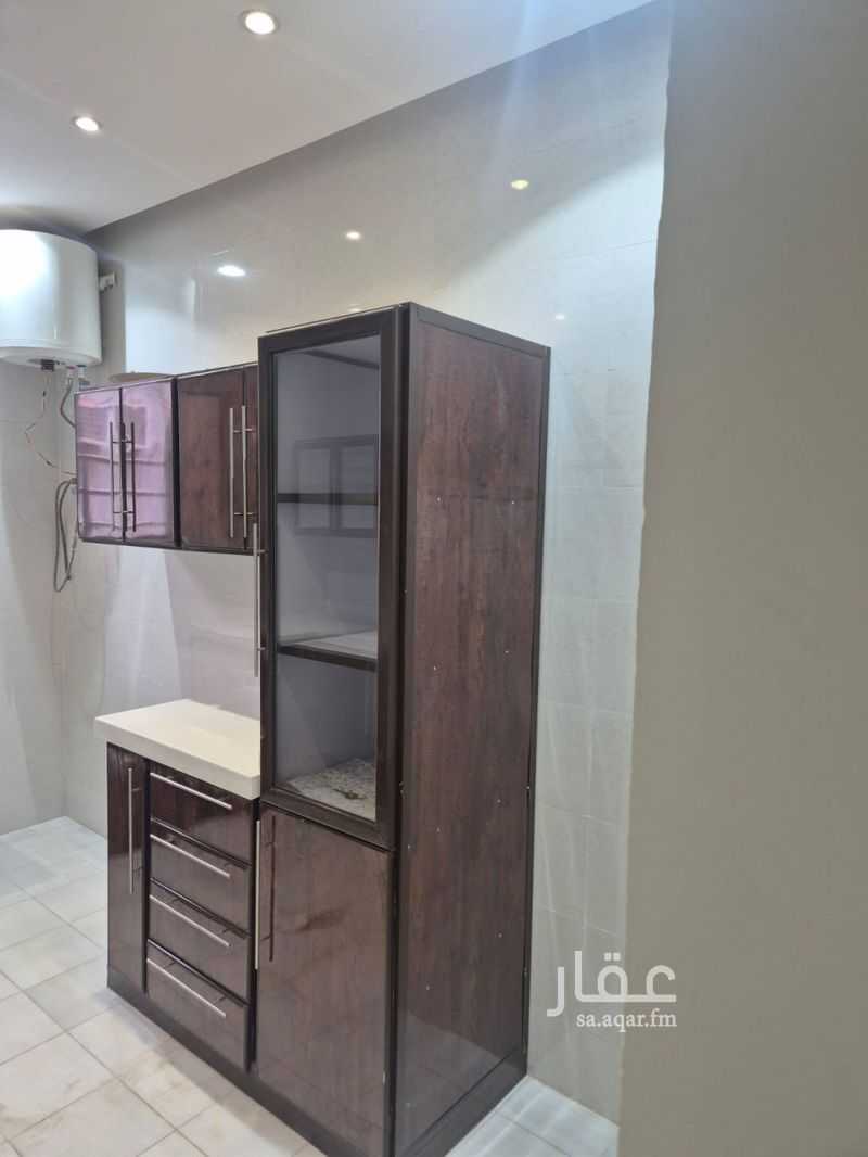 4 bedroom apartment in Okaz, Riyadh 15