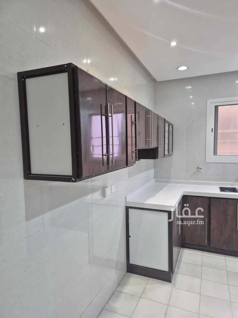 4 bedroom apartment in Okaz, Riyadh 10