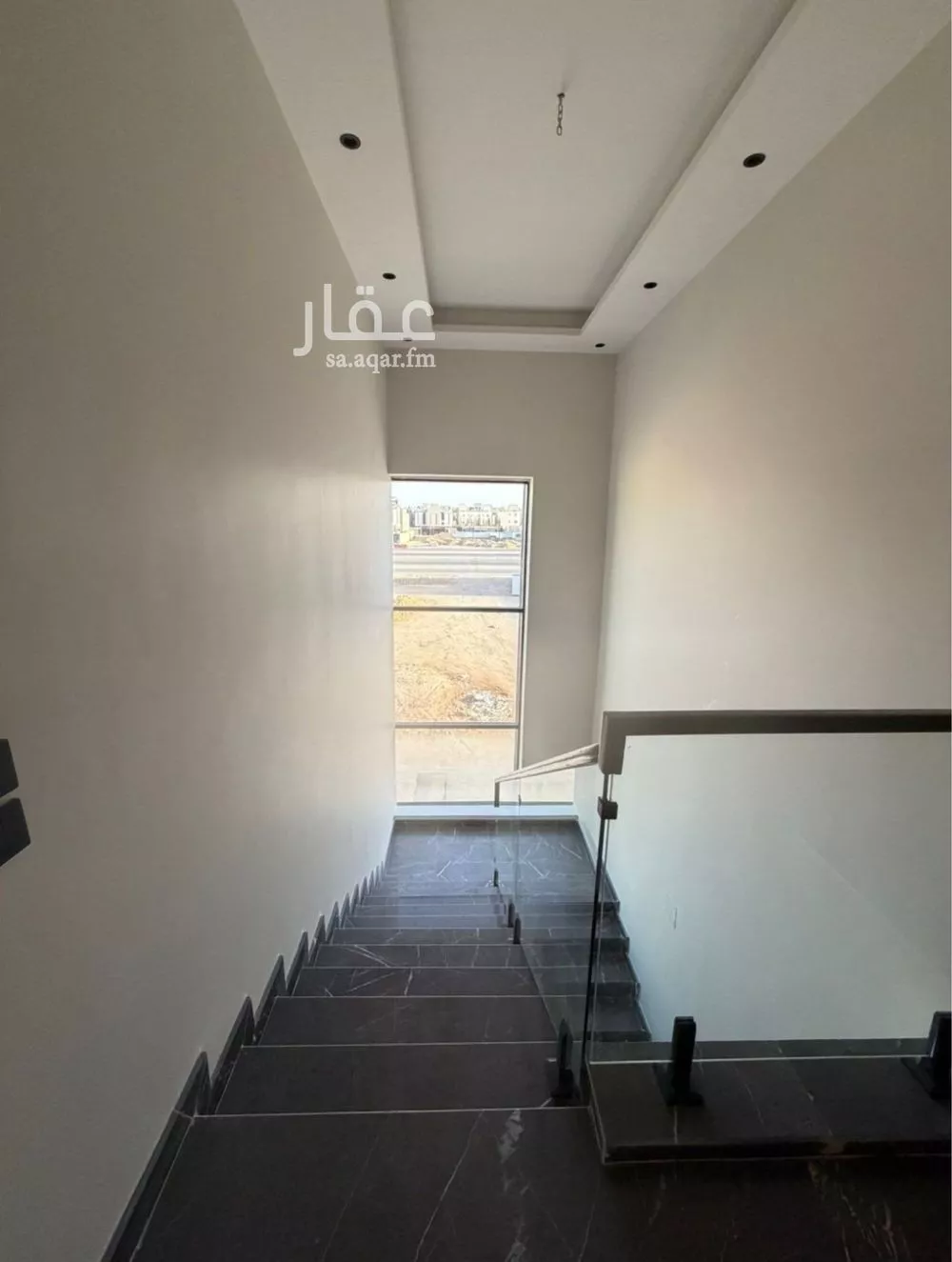 فيلا 8 غرف في العارض 6