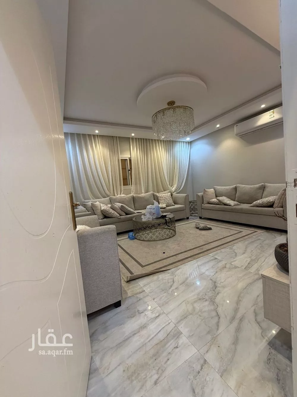 فيلا 8 غرف في طويق 14